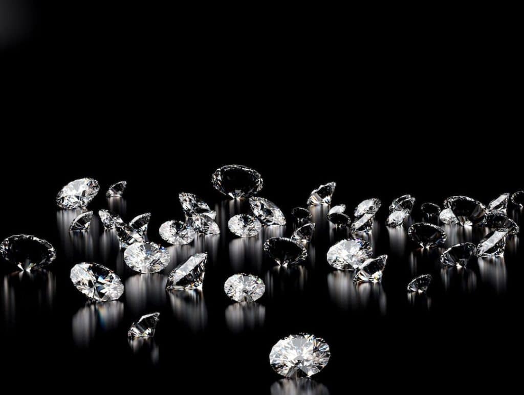 Diamonds with reflection