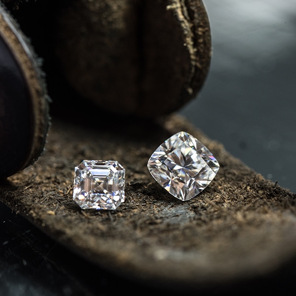 Two little diamonds